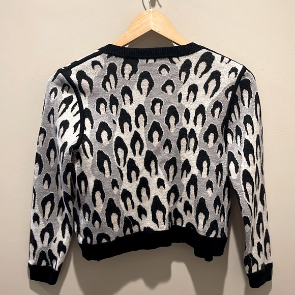 DIANE von FURSTENBERG - Cropped Wool Animal Print Cardigan - Picture 4 of 10